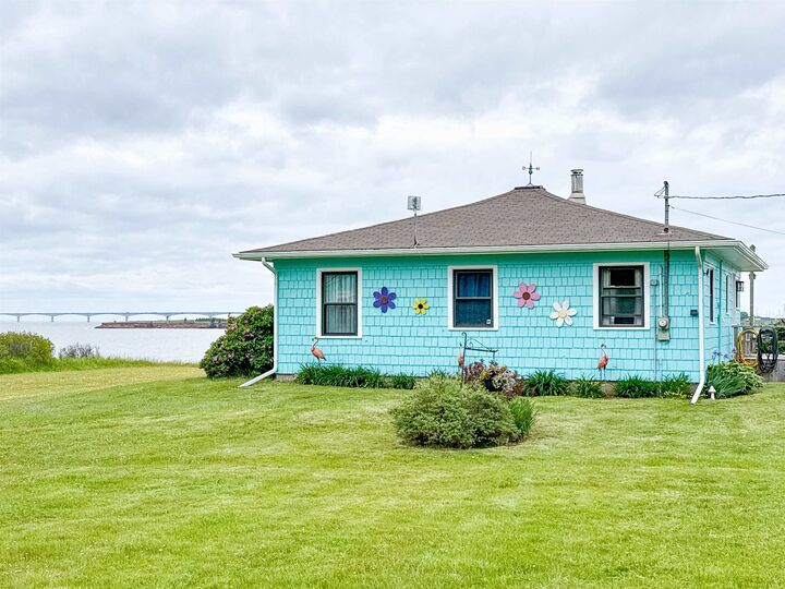Property Photo: 3 Oswald Road PE C0B 1X0
