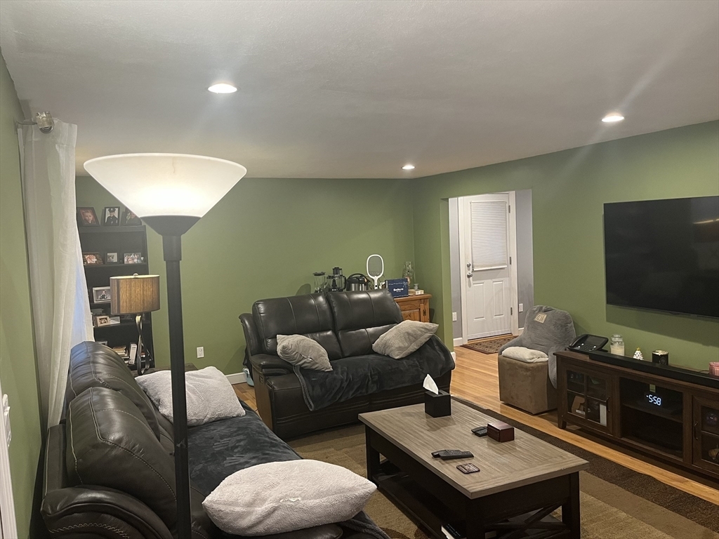 Property Photo: 170 Warren L MA 02472
