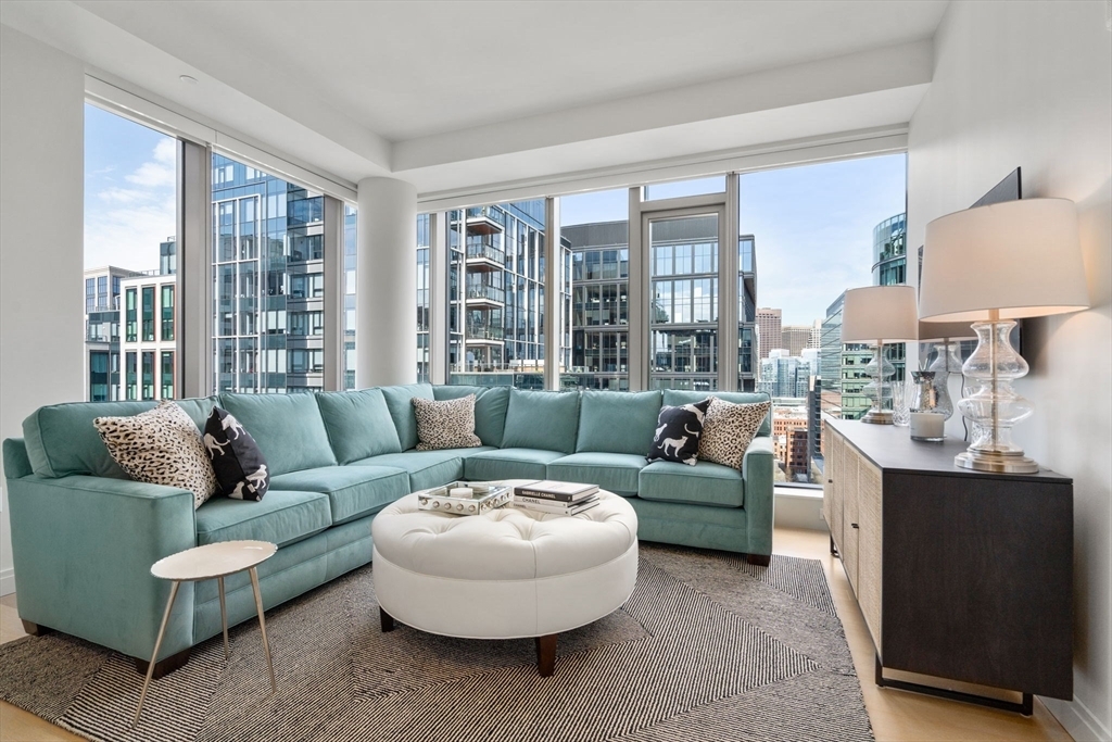 Property Photo: 135 Seaport Blvd 1905 MA 02210