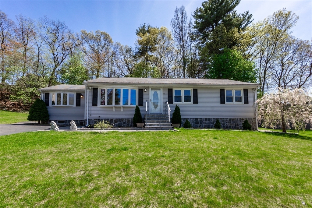 Property Photo:  9 Oran Circle  MA 01960 