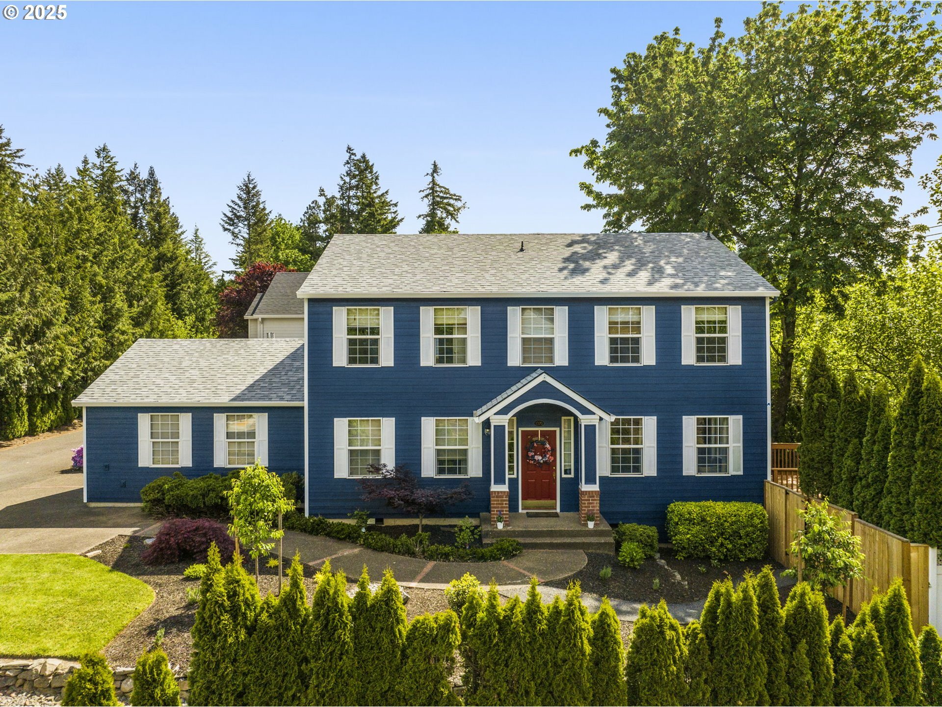 Property Photo: 1370 NW 88th Ave OR 97229