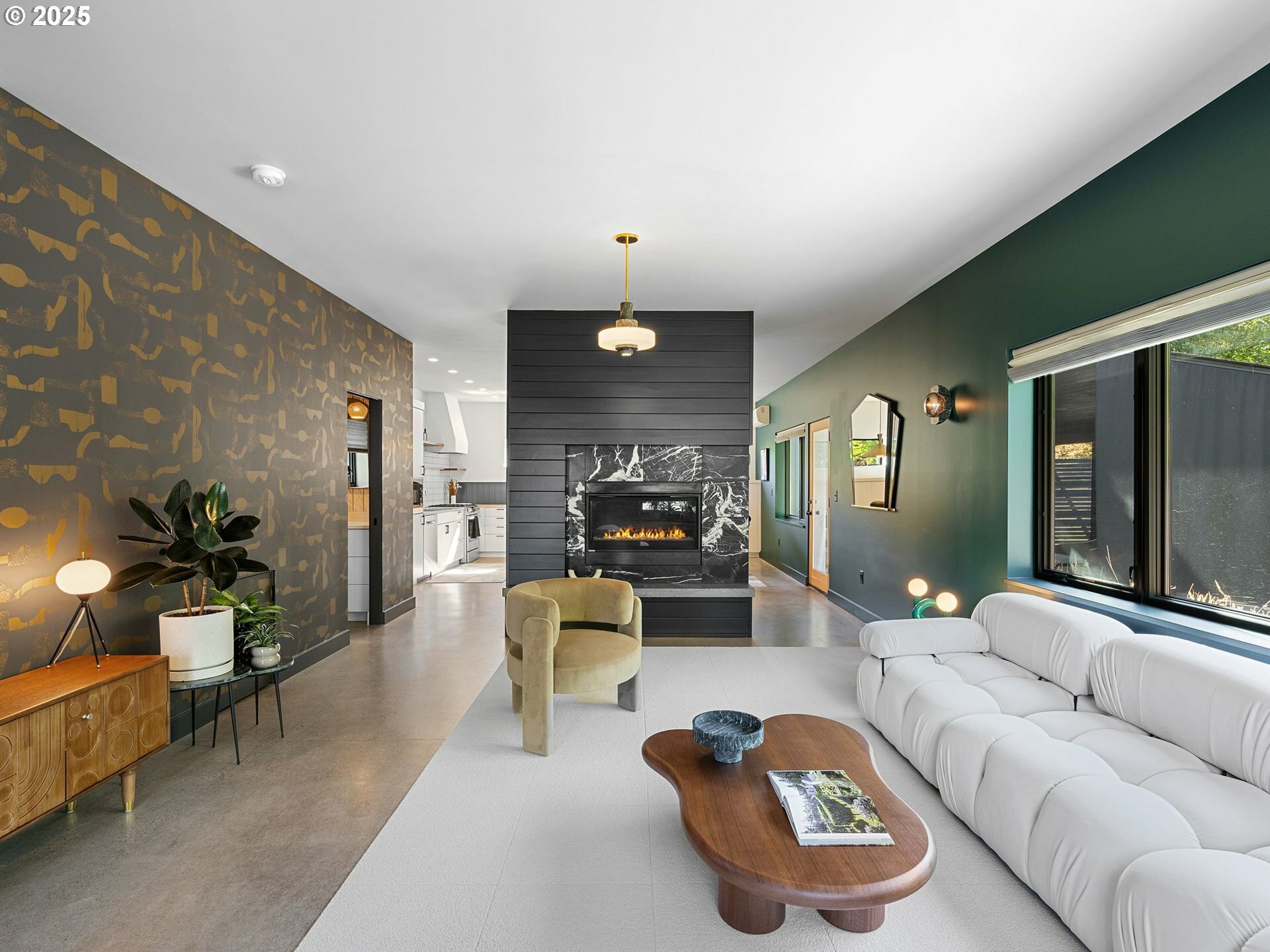 Property Photo:  4566 NE Cesar E Chavez Blvd 1  OR 97211 