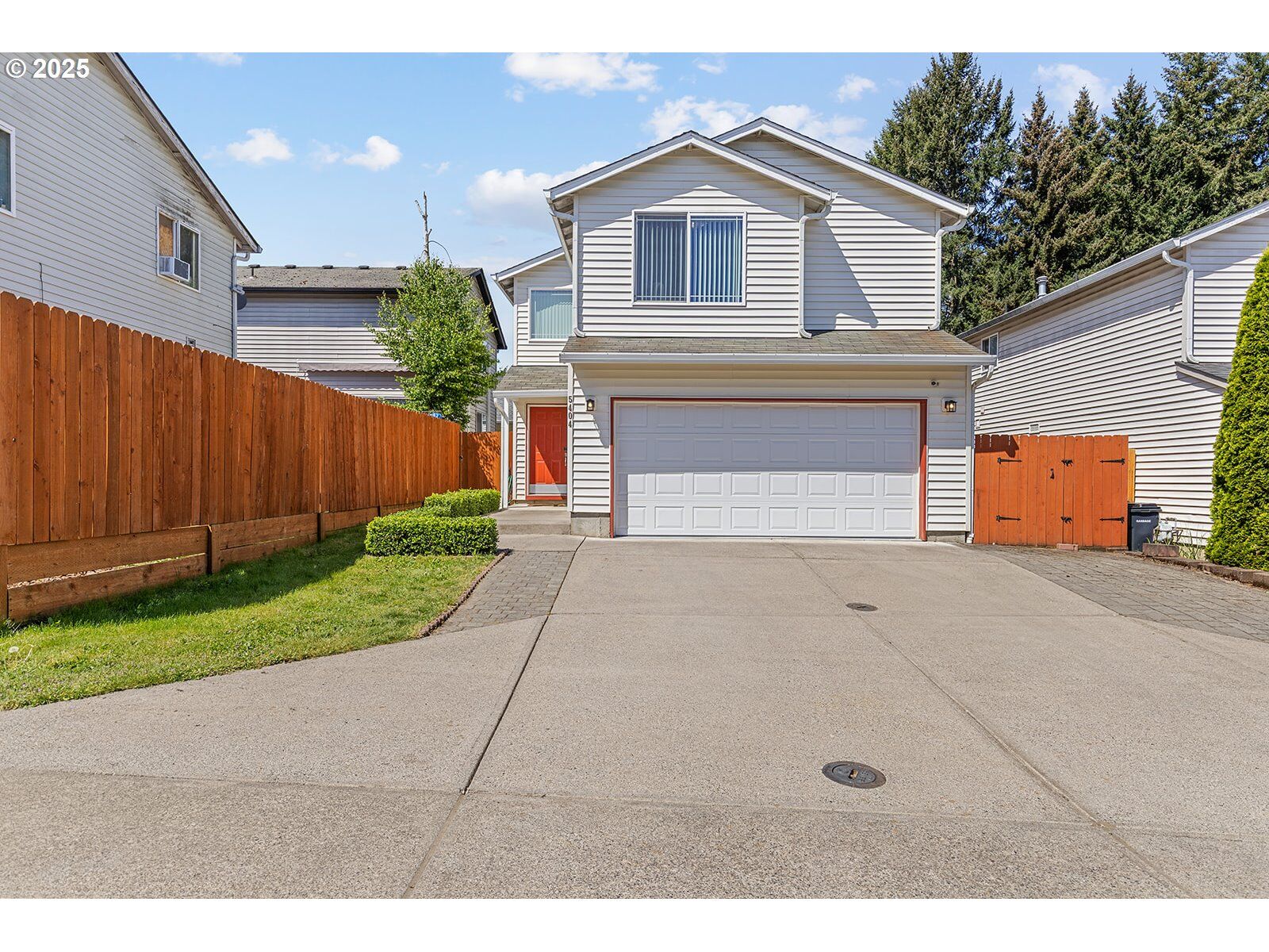 Property Photo:  5404 NE 59th Ct  WA 98661 