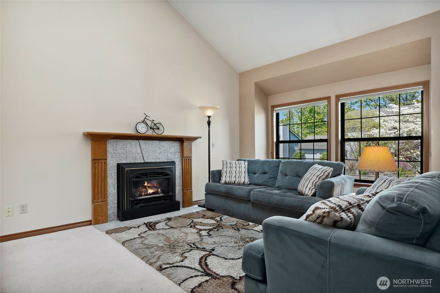 Property Photo: 16627 126th Avenue NE WA 98072