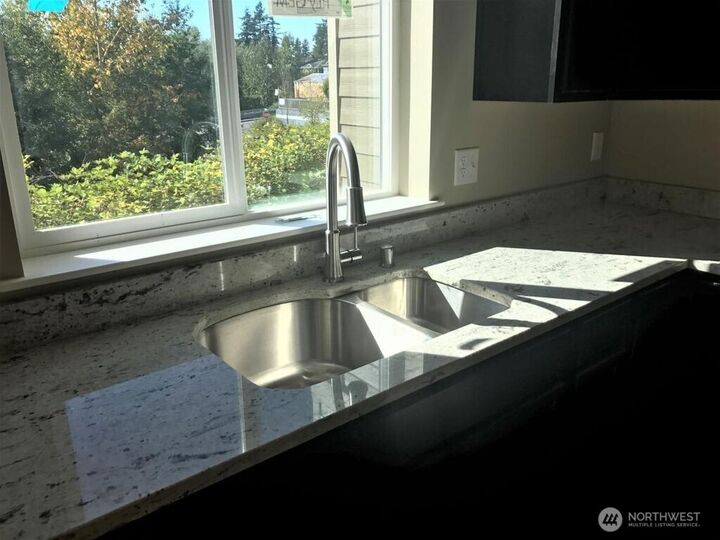 Property Photo: 520 Harman Way WA 98226