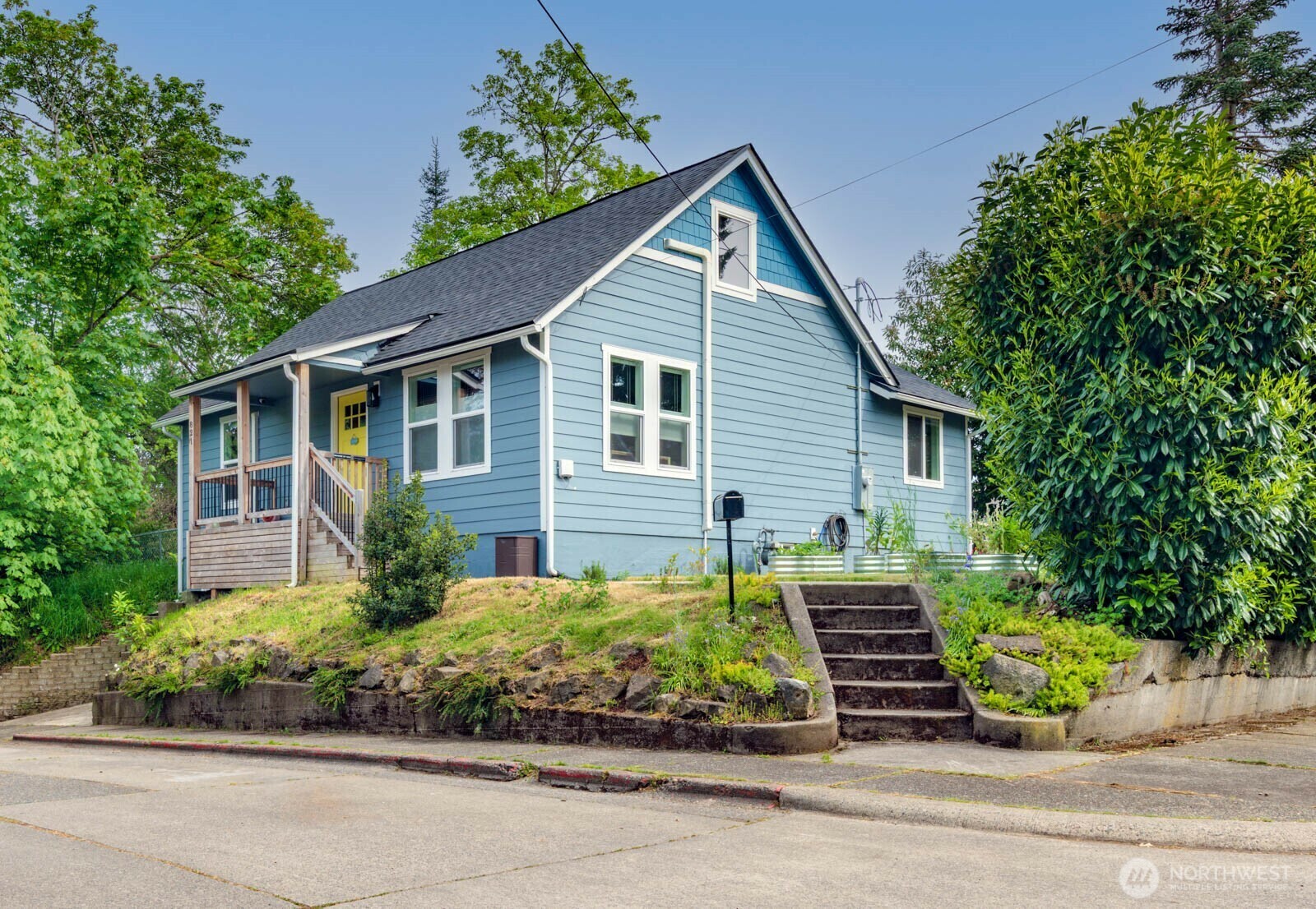 Property Photo:  821  15th Street  WA 98337 