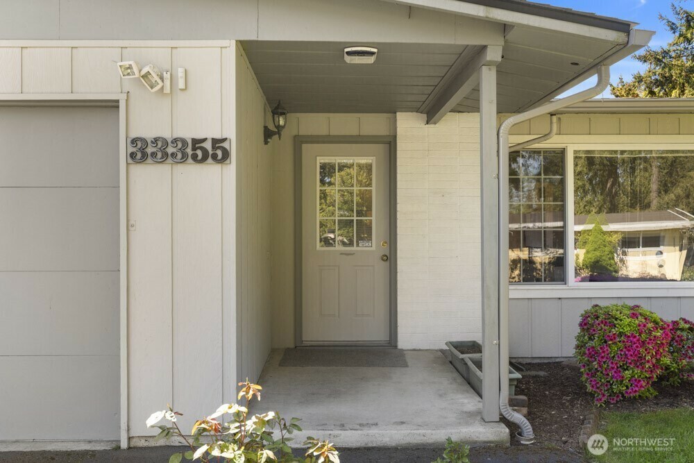 Property Photo: 33355 20th Avenue S WA 98003