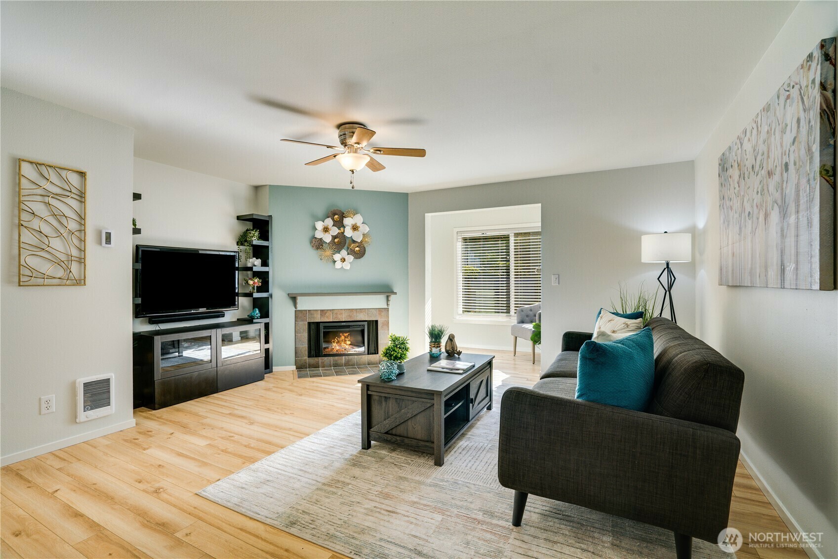 Property Photo: 975 Aberdeen Avenue NE G204 WA 98056