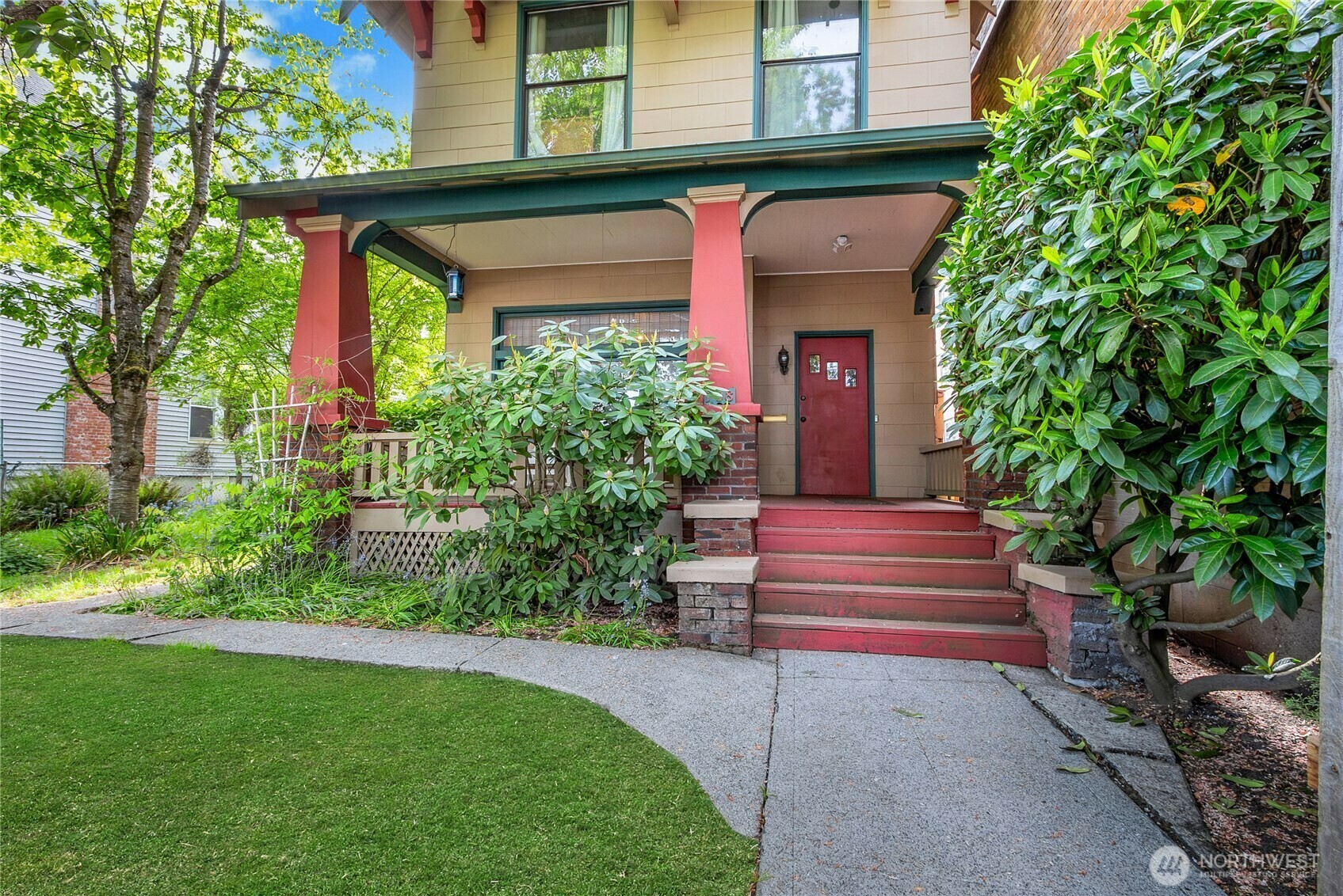 Property Photo: 708 Martin Luther King Jr Way WA 98405