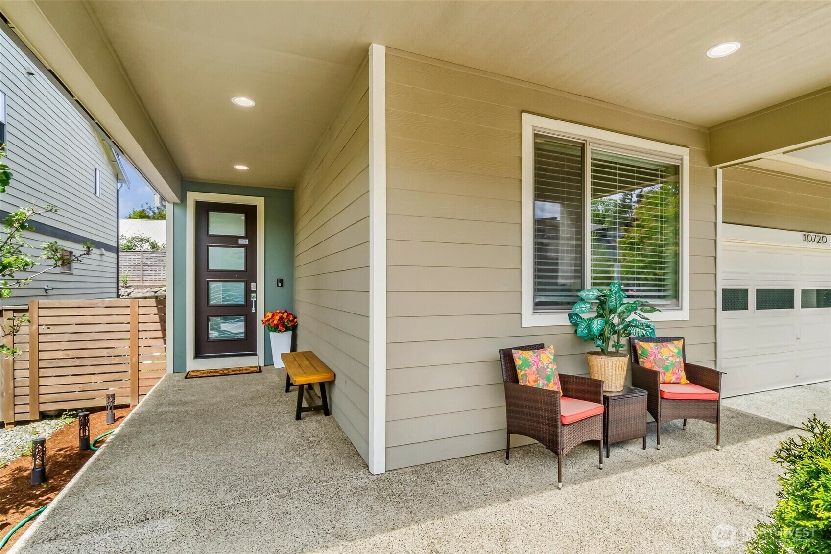 Property Photo:  10720 SE 187th Place  WA 98055 