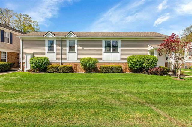 Property Photo: 42108 Pellston Drive MI 48167