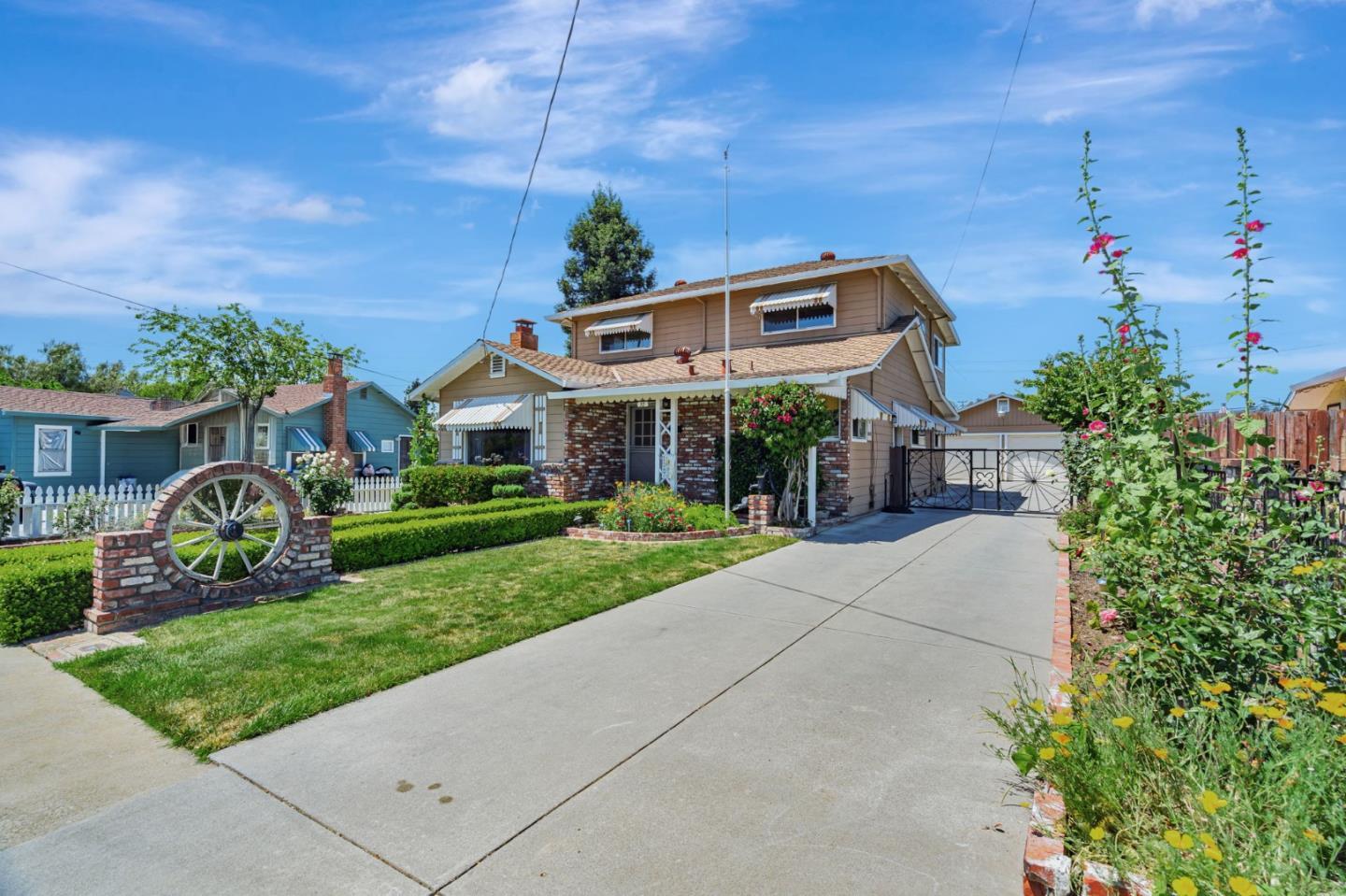 Property Photo: 93 Alexander Court CA 95116