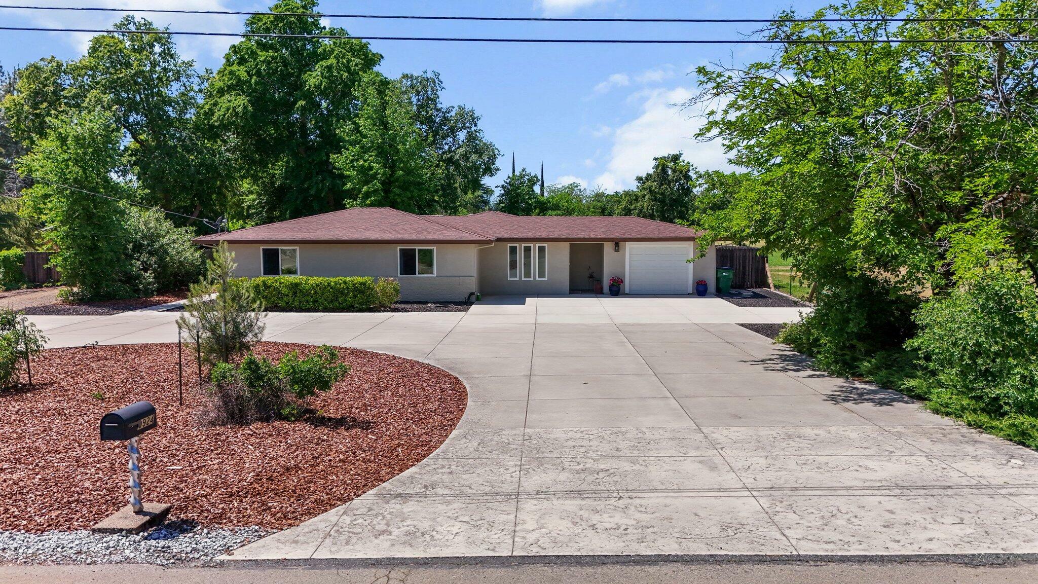 9924 Hillview Drive  Palo Cedro CA 96073 photo