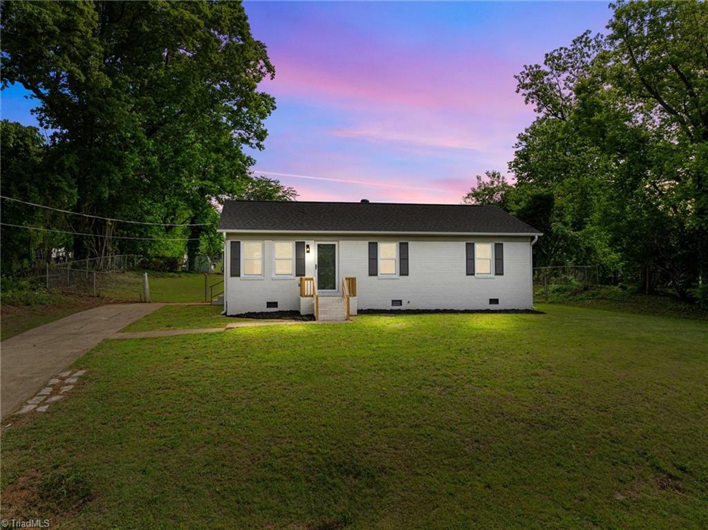 Property Photo: 109 Jackson Street NC 28144
