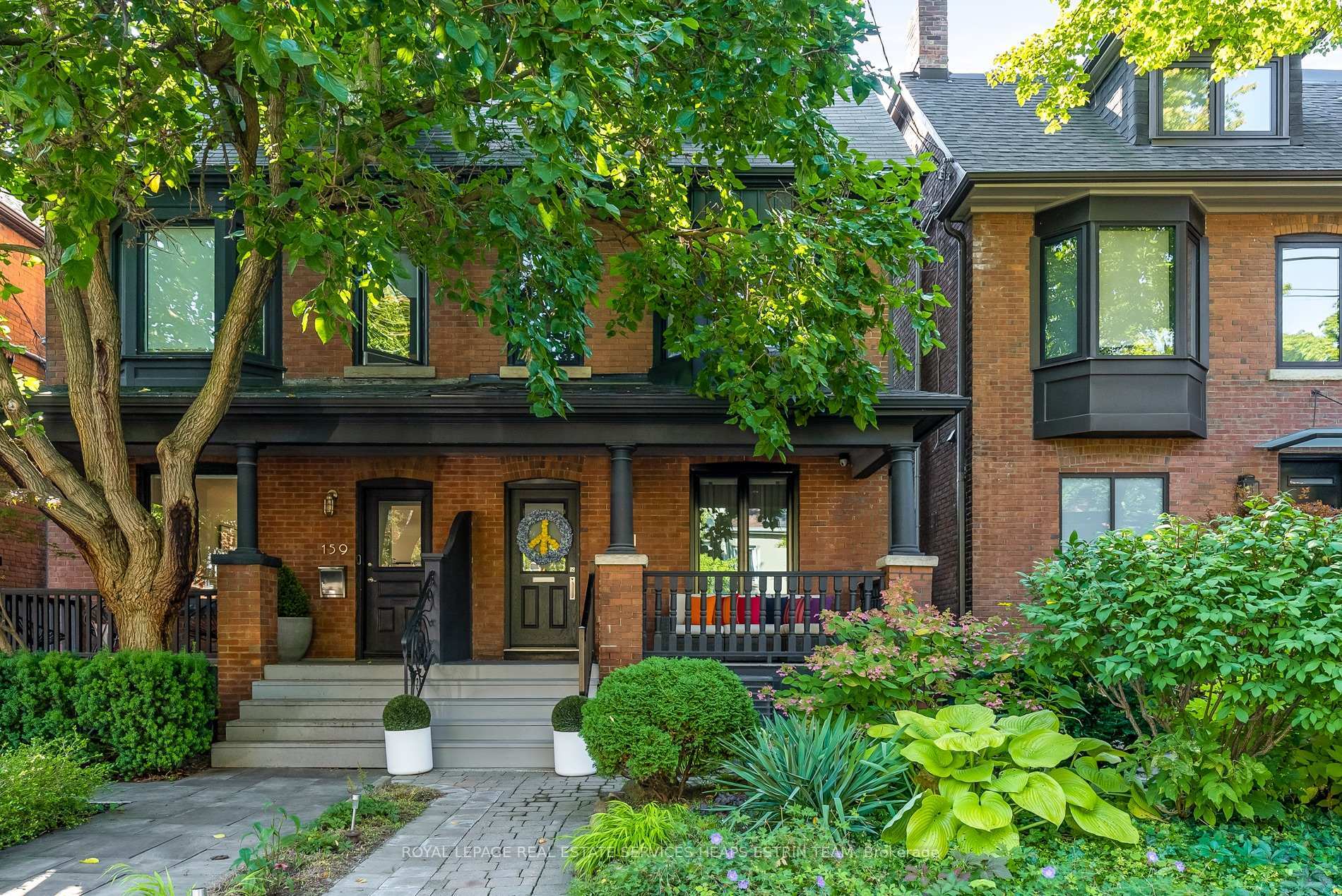 Property Photo: 161 Macpherson Avenue ON M5R 1W9