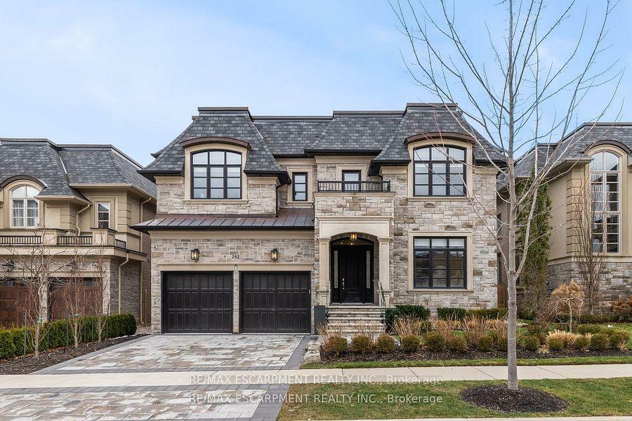 Property Photo: 282 Tudor Avenue ON L6K 2V5