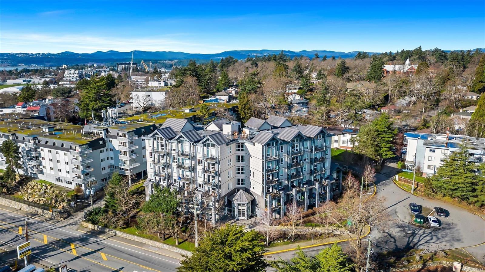 Photo de la propriété: 924 Esquimalt Rd 306 BC V9A 3M8