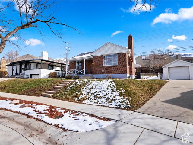 Property Photo: 2237 S Broadmoor St E UT 84109