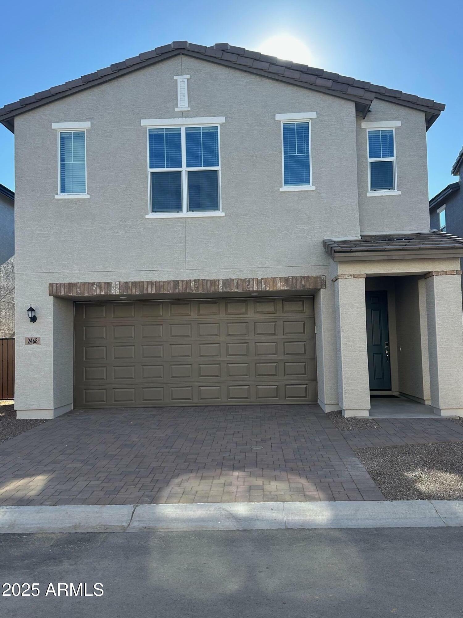Property Photo: 2468 W Rowel Road AZ 85085