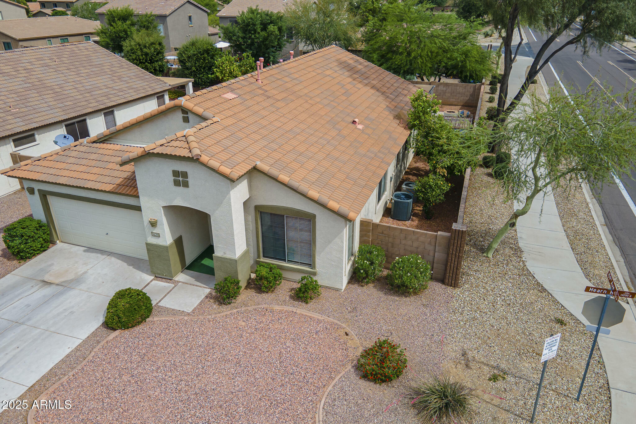 Property Photo: 15902 W Hearn Road AZ 85379