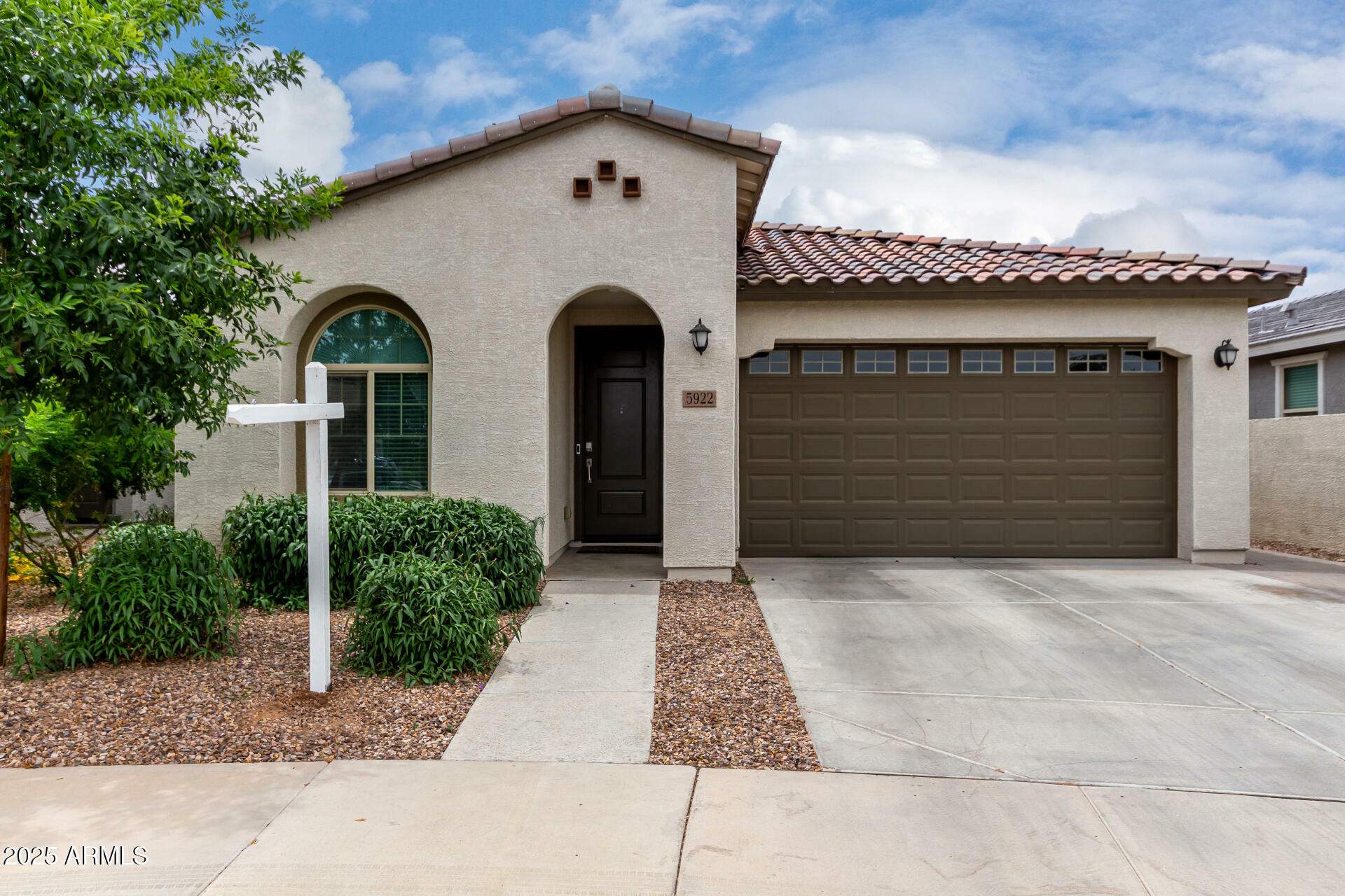 Property Photo: 5922 S Arizona Place AZ 85249