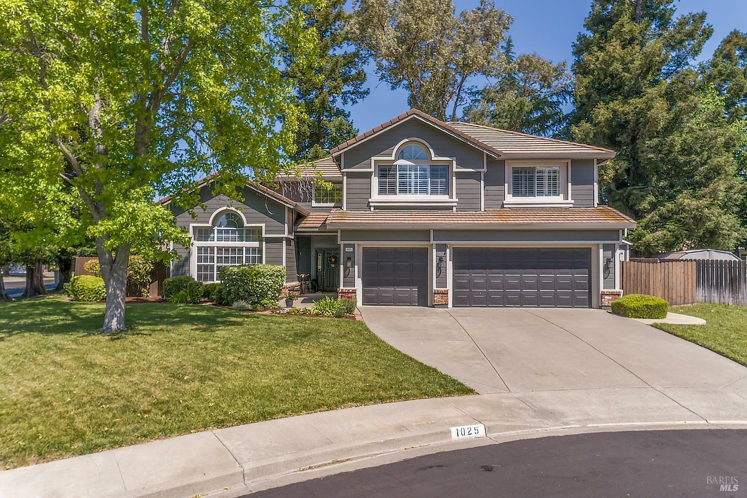Property Photo:  1025 Fallen Leaf Place  CA 95687 