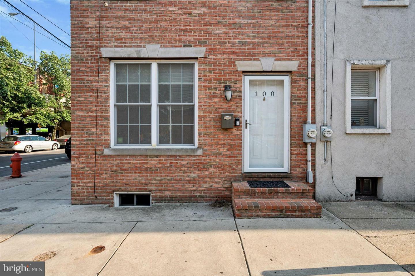Property Photo: 100 Sigel Street PA 19148