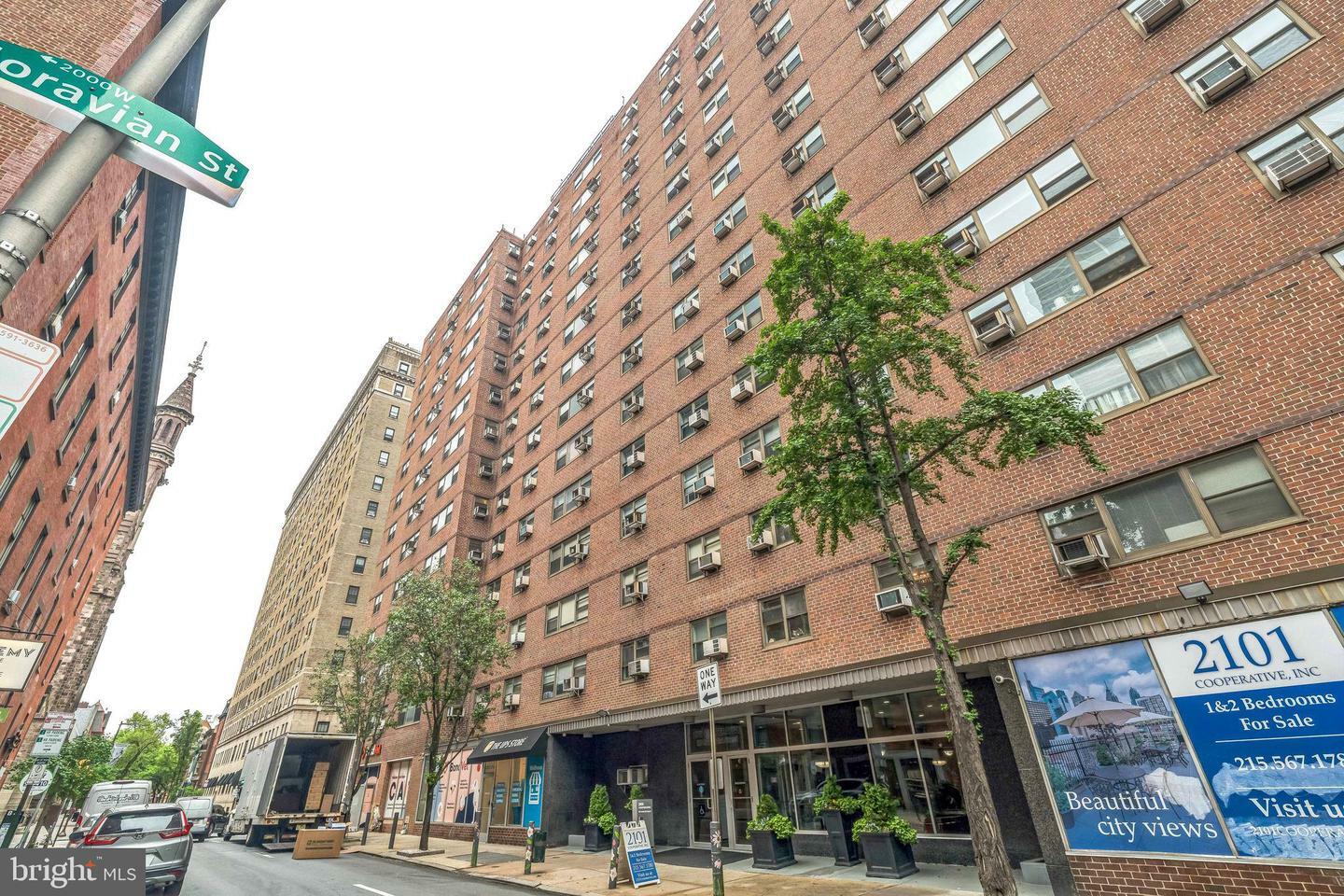 118 S 21 Street S 701  Philadelphia PA 19103 photo