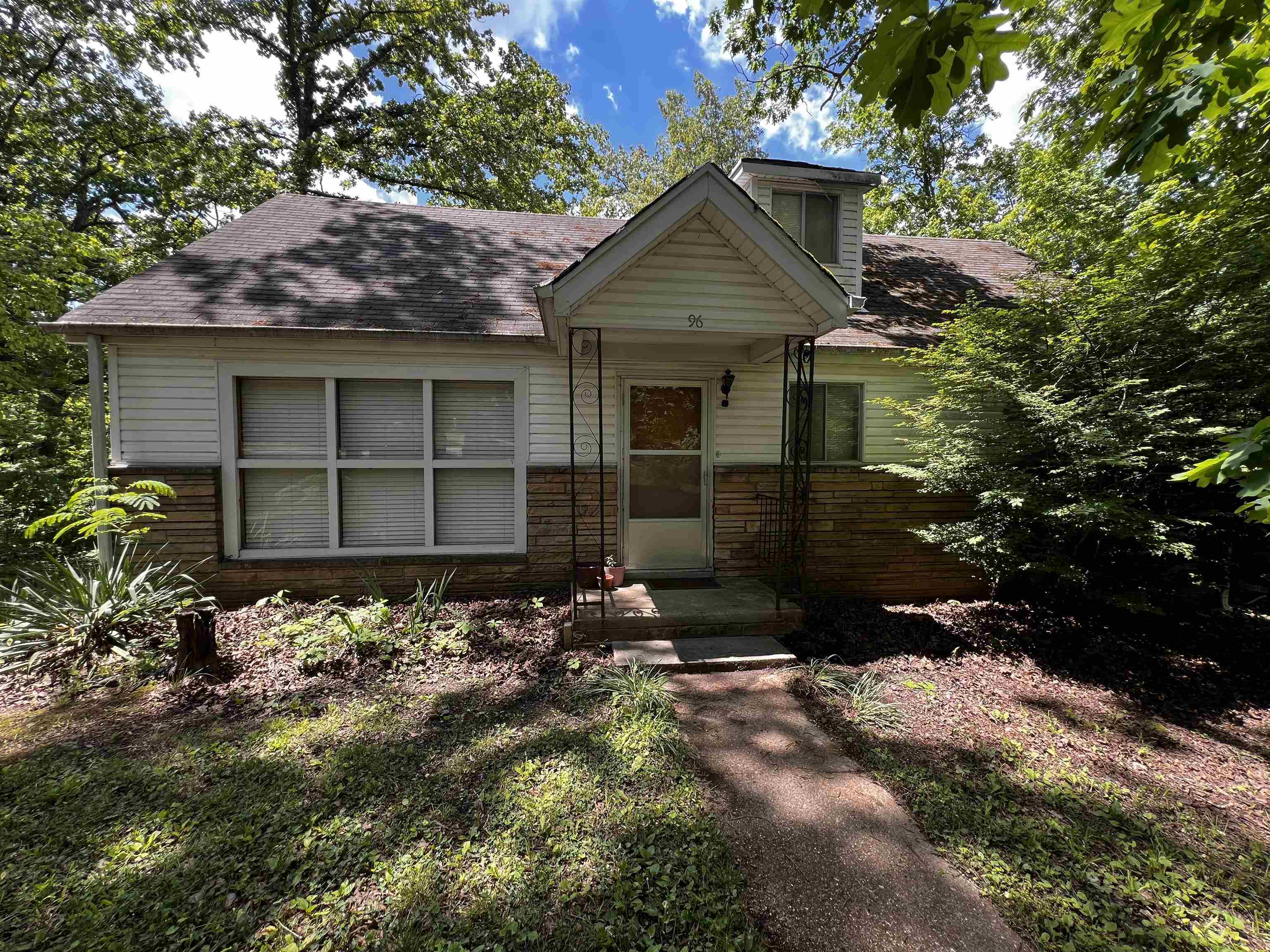 Property Photo: 96 E Lakeshore Drive AR 72529-7422