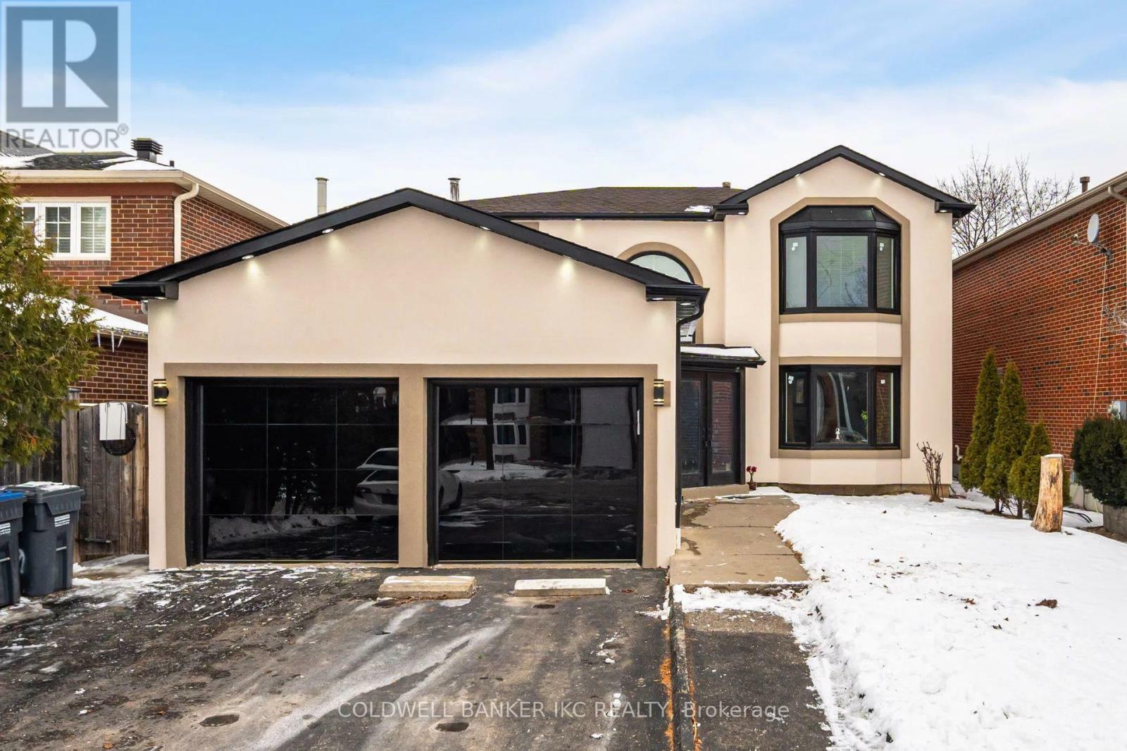 Property Photo: 2599 Ambercroft Trail ON L5M 4K5
