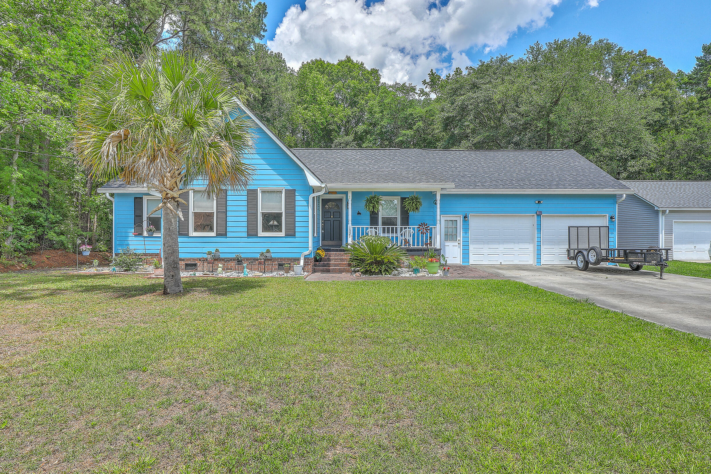 Property Photo:  1325 Edward Drive  SC 29461 