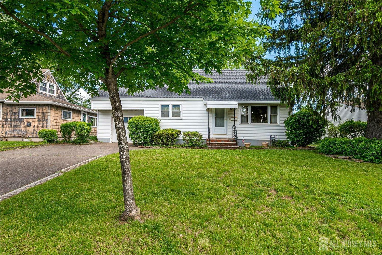 12 N Pennington Road  New Brunswick NJ 08901 photo