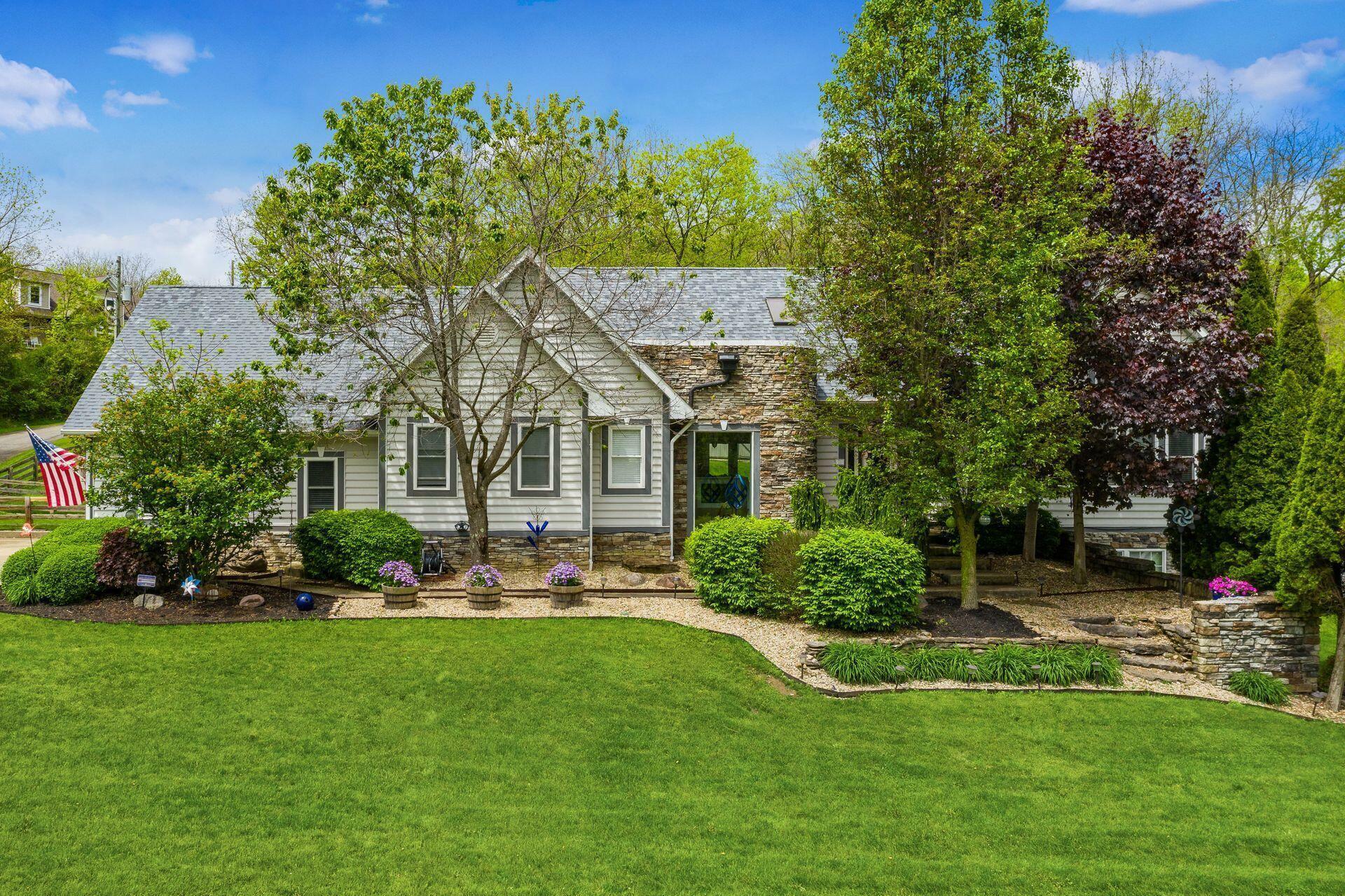 Property Photo: 4950 Olentangy River Road OH 43015