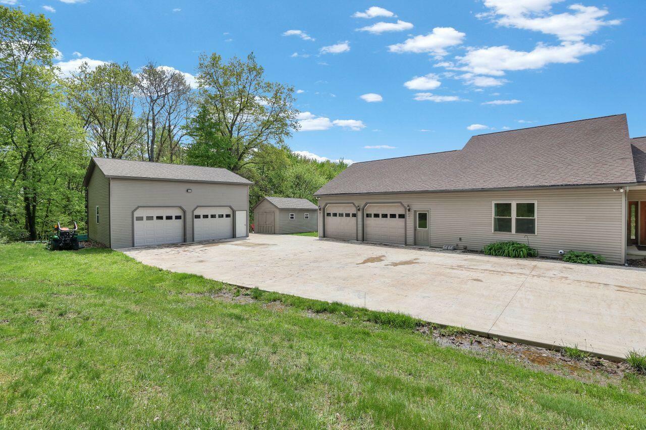 Property Photo: 8206 Winding Run Road OH 43071