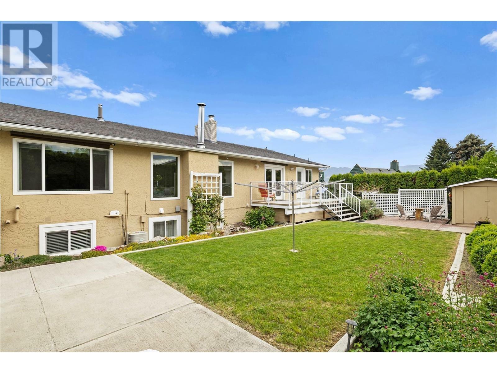 Photo de la propriété: 1064 Kelly Drive BC V1Z 2T2