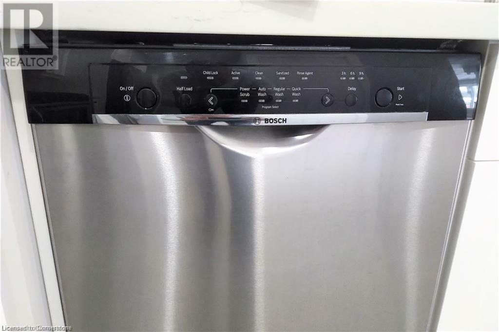 Property Photo: 20 Sunrise Drive Upper ON N2B 3B4