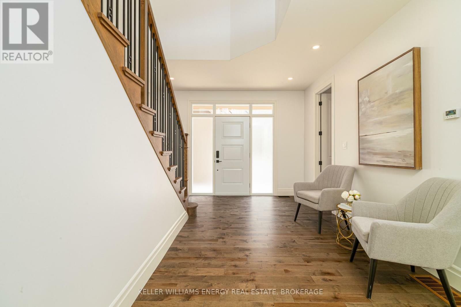 Property Photo: 125 Villeneuve Drive ON K0K 2T0