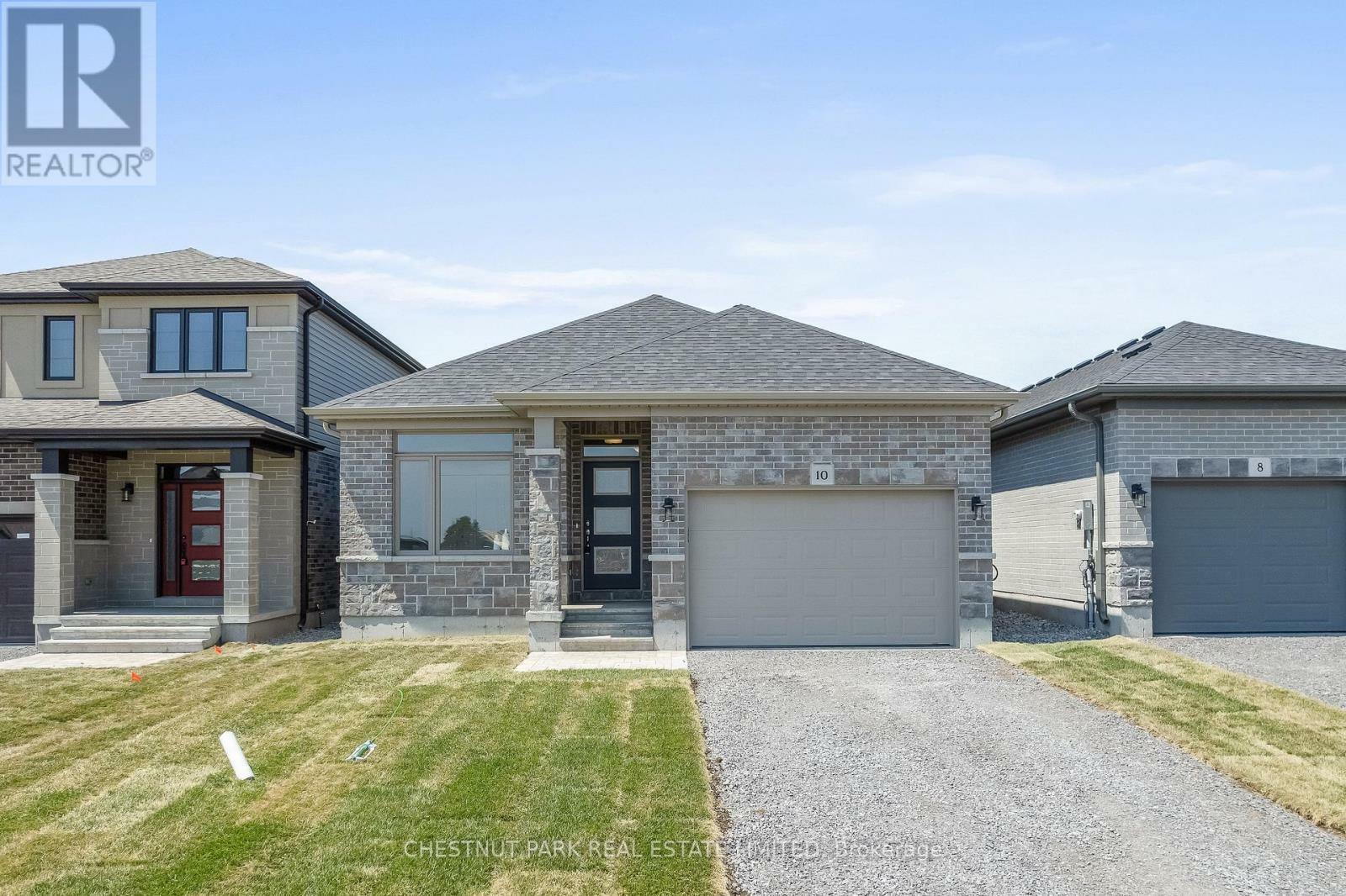 10 Athabaska Drive  Belleville (Thurlow Ward) ON K8N 0T2 photo