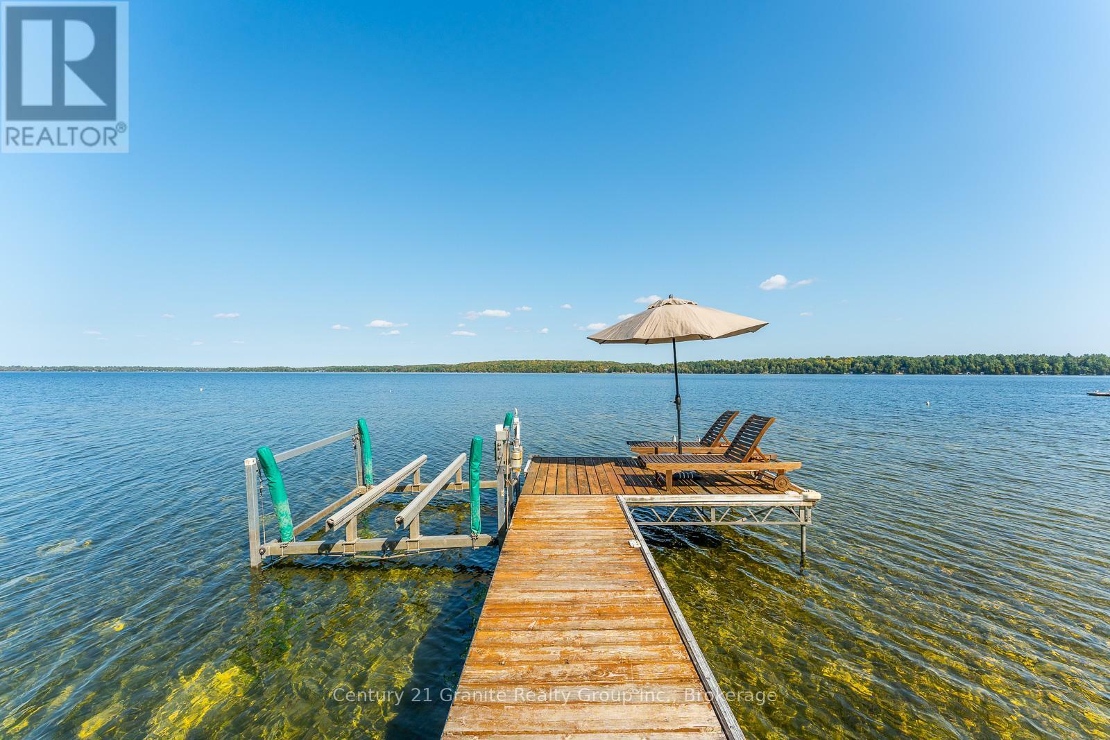 Property Photo: 118 Griffin Drive ON K0M 1K0