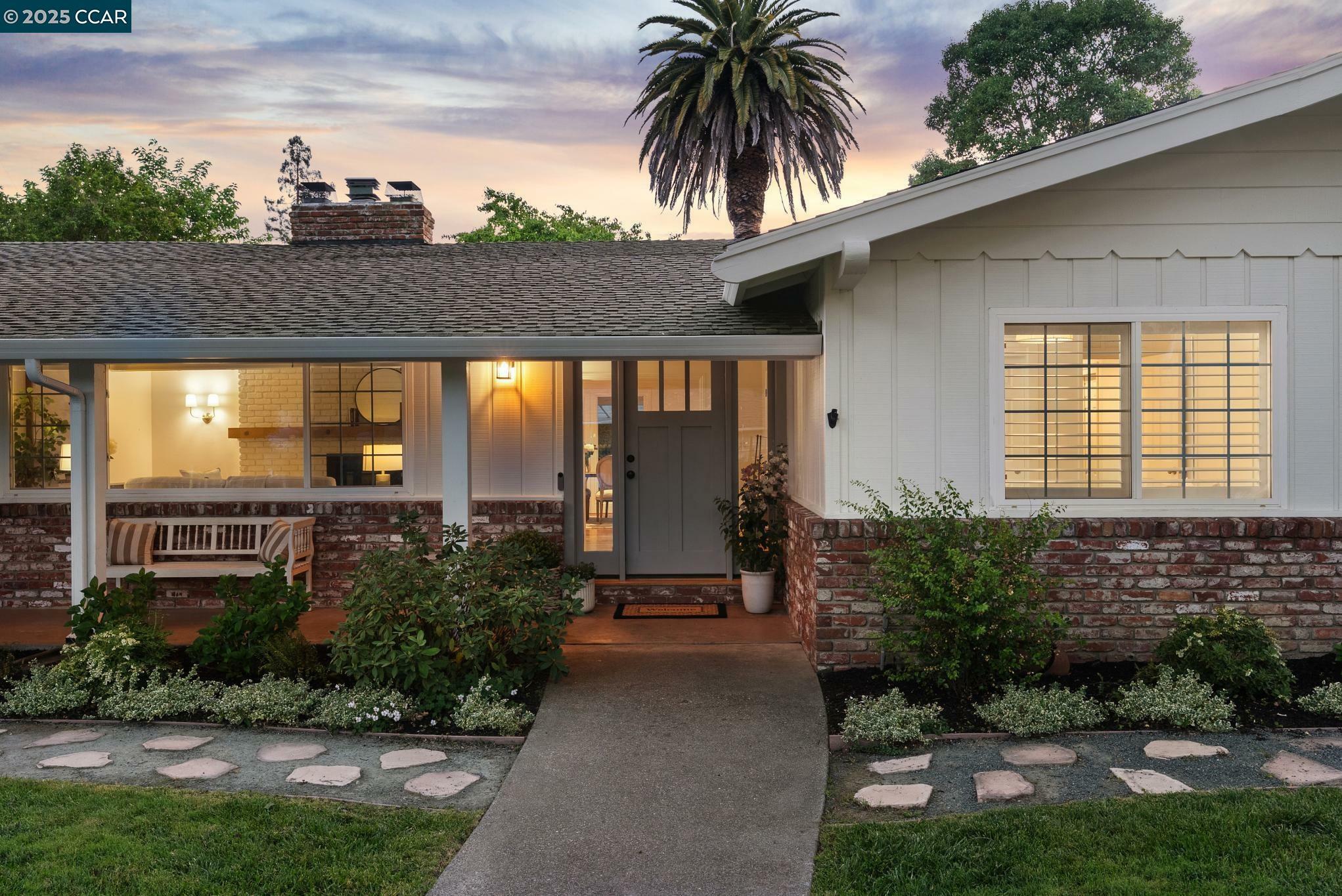 Property Photo:  559 Silverado Dr  CA 94549 