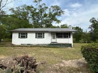 Property Photo: 97 Graham Street FL 32435