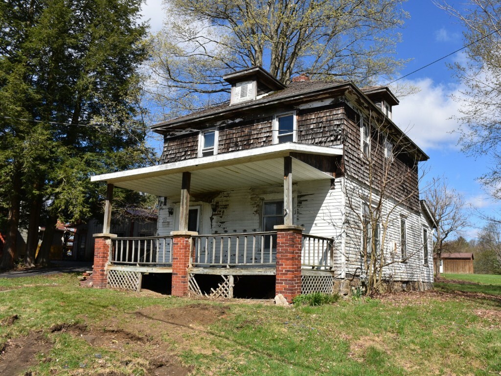 Property Photo: 24988 State Street PA 16335