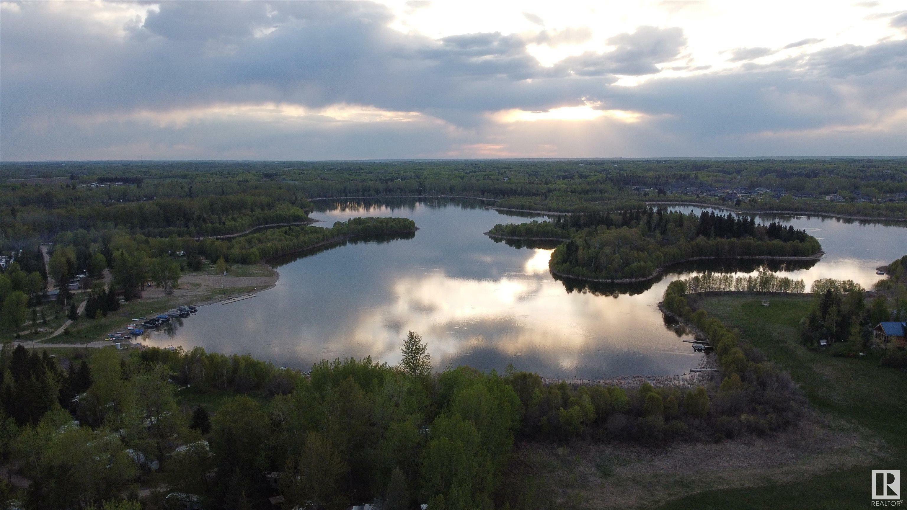 602 Lakeside Drive  Rural Parkland County AB T7Z 2V5 photo