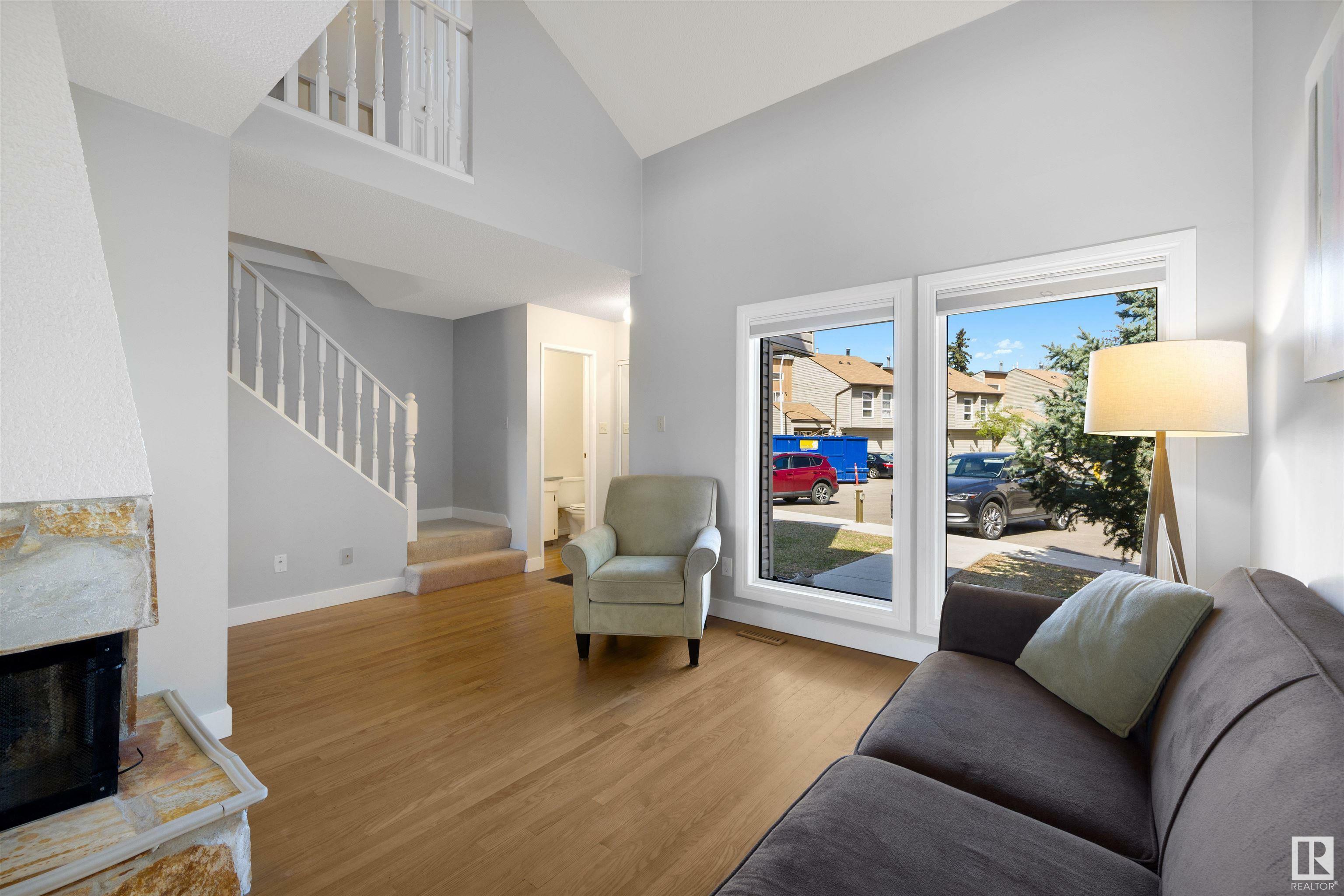 Property Photo: 2020 105 Street NW 44 AB T6J 5J2
