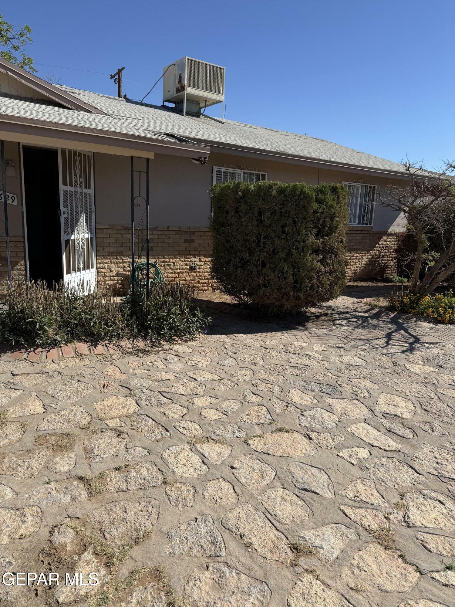 Property Photo: 5629 Dearborne Drive TX 79924