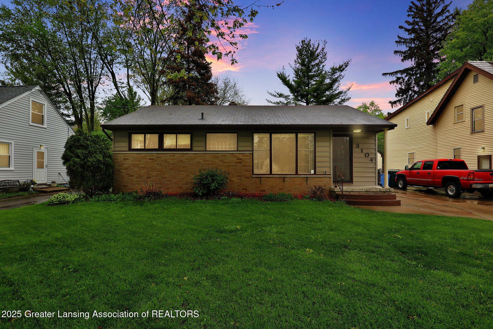 Property Photo: 3104 Westwood Avenue MI 48906