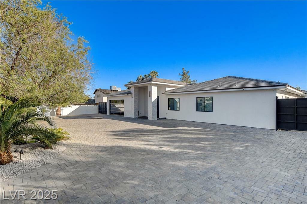 Property Photo: 6965 Tara Avenue NV 89117