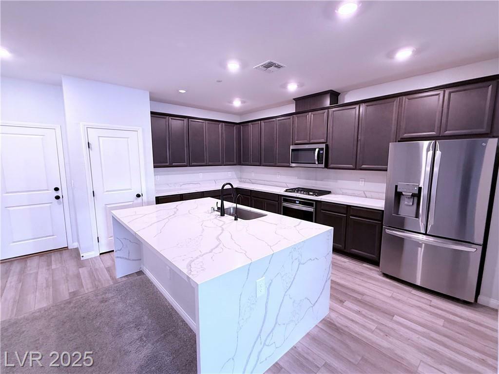 Property Photo: 514 Granite Arch Street NV 89138