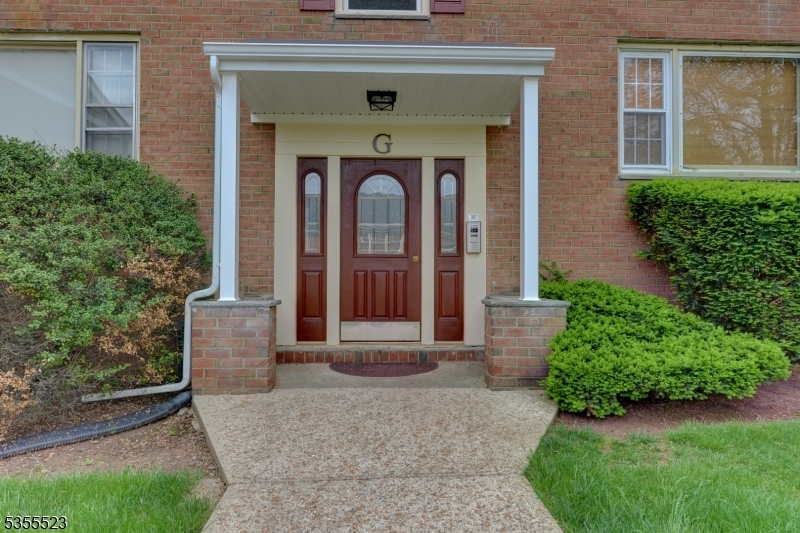 Property Photo: 605 Grove St G6 NJ 07013