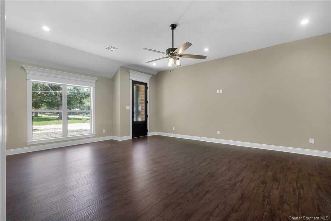 Property Photo: 5414 8th Avenue LA 70607